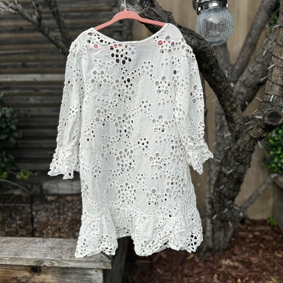 Angelic White Cover up🦢🤍 - Picture 3 of 3